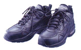 防水、防寒、静電対策機能のついた作業靴
